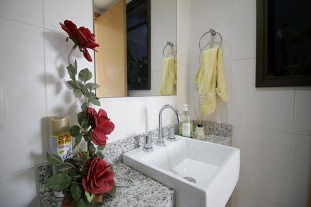 Apartamento à venda com 144m², 3 quartos e 2 vagasBanheiro 
