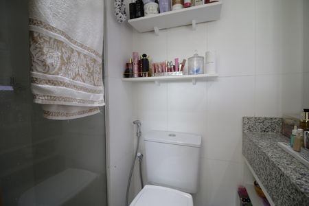 Apartamento à venda com 144m², 3 quartos e 2 vagasBanheiro da Suíte 2