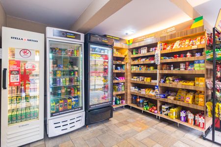 Apartamento à venda com 85m², 2 quartos e 2 vagasMini Mercado