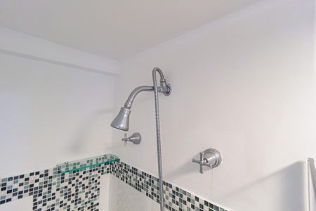 Apartamento à venda com 85m², 2 quartos e 2 vagasDetalhe Banheiro - Social