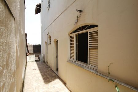 Casa para alugar com 214m², 3 quartos e 1 vagaEntrada