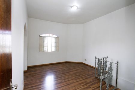 Casa para alugar com 214m², 3 quartos e 1 vagaSala de TV