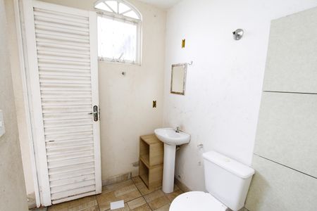 Casa para alugar com 214m², 3 quartos e 1 vagaBanheiro 2