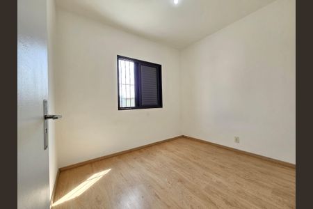 Quarto 1 de apartamento para alugar com 2 quartos, 50m² em Vila das Belezas, São Paulo