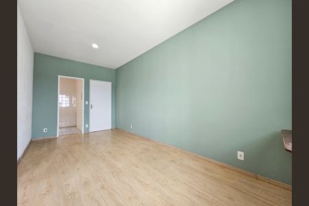 Sala de apartamento para alugar com 2 quartos, 50m² em Vila das Belezas, São Paulo