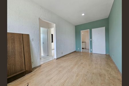 Sala de apartamento para alugar com 2 quartos, 50m² em Vila das Belezas, São Paulo