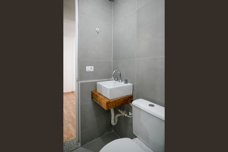 Casa para alugar com 1 quarto, 31m² em Vila Liviero, São Paulo