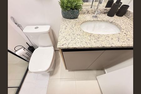 Apartamento para alugar com 26m², 1 quarto e sem vaga Apartamento para alugar com 26m², 1 quarto e sem vagaBanheiro da Suíte