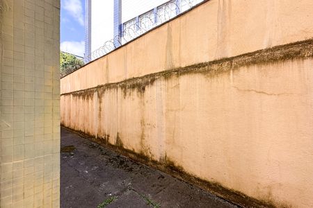 Apartamento à venda com 74m², 2 quartos e 1 vaga Apartamento à venda com 74m², 2 quartos e 1 vagaVista do Quarto 2