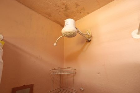 Casa para alugar com 45m², 2 quartos e sem vagaBanheiro