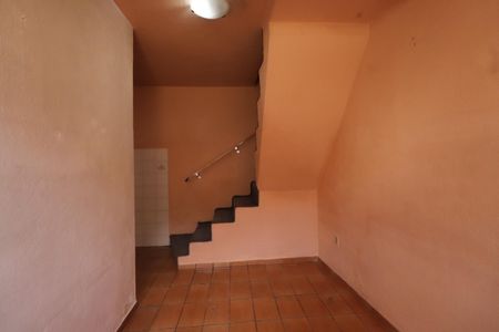 Sala de casa para alugar com 2 quartos, 45m² em Vila Santa Isabel, São Paulo