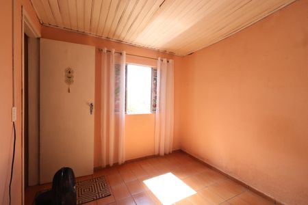 Quarto 1 de casa para alugar com 2 quartos, 45m² em Vila Santa Isabel, São Paulo