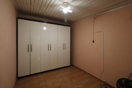 Quarto 1 de casa para alugar com 2 quartos, 45m² em Vila Santa Isabel, São Paulo