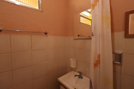 Casa para alugar com 45m², 2 quartos e sem vagaBanheiro