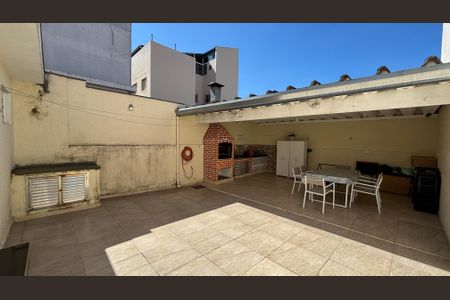 Casa à venda com 195m², 2 quartos e 2 vagasQuintal