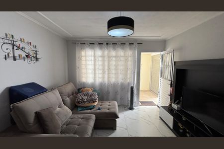 Casa à venda com 195m², 2 quartos e 2 vagasSala