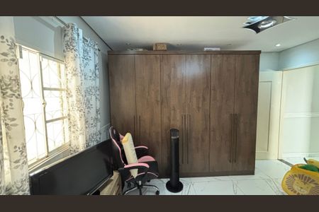 Casa à venda com 195m², 2 quartos e 2 vagasQuarto 2