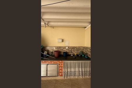 Casa à venda com 195m², 2 quartos e 2 vagasQuintal - Area de Serviço