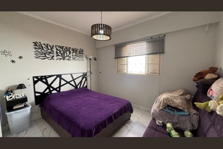 Casa à venda com 195m², 2 quartos e 2 vagasQuarto 1