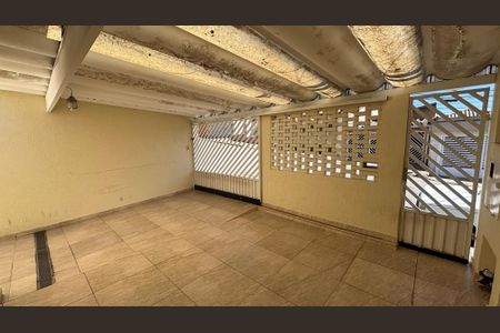 Casa à venda com 195m², 2 quartos e 2 vagasGaragem