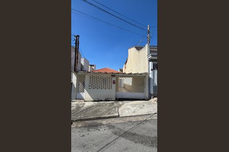 Casa à venda com 195m², 2 quartos e 2 vagasFachada