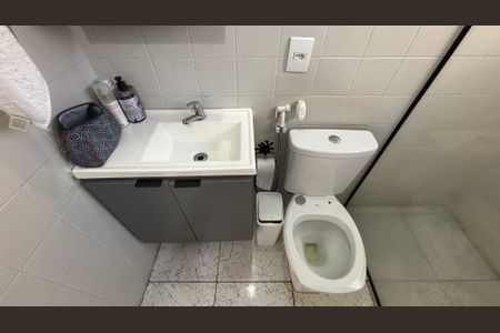 Casa à venda com 195m², 2 quartos e 2 vagasBanheiro