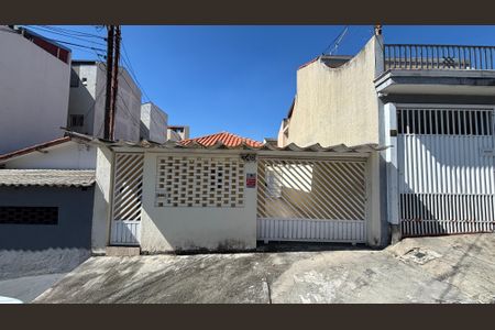 Casa à venda com 195m², 2 quartos e 2 vagasFachada