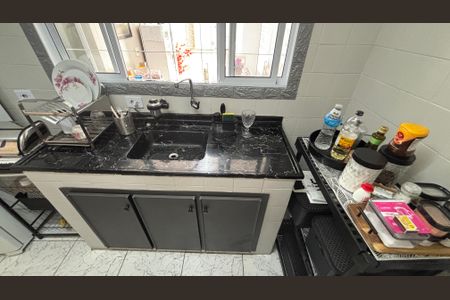 Casa à venda com 195m², 2 quartos e 2 vagasCozinha