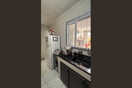 Casa à venda com 195m², 2 quartos e 2 vagasCozinha