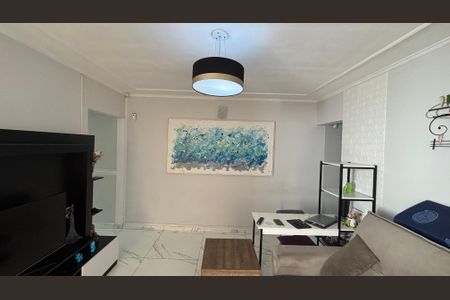 Casa à venda com 195m², 2 quartos e 2 vagasSala