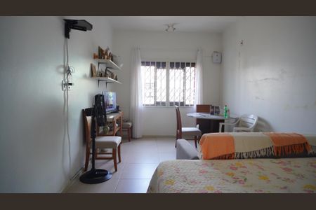 Casa à venda com 228m², 2 quartos e 2 vagas Casa à venda com 228m², 2 quartos e 2 vagasQuarto 2