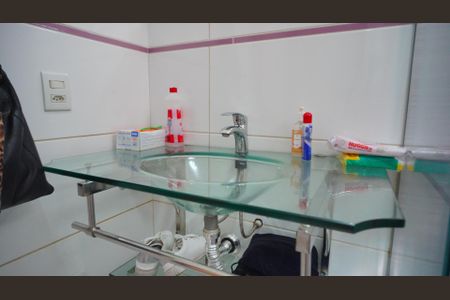 Casa à venda com 228m², 2 quartos e 2 vagas Casa à venda com 228m², 2 quartos e 2 vagasBanheiro 2