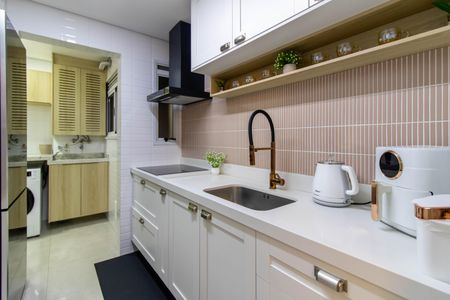 Apartamento à venda com 92m², 2 quartos e 2 vagasCozinha