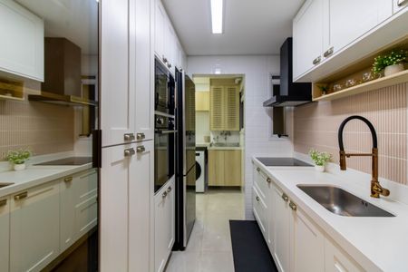 Apartamento à venda com 92m², 2 quartos e 2 vagasCozinha