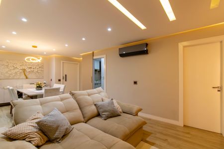 Apartamento à venda com 92m², 2 quartos e 2 vagasSala