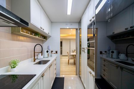 Apartamento à venda com 92m², 2 quartos e 2 vagasCozinha