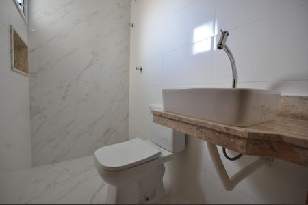 Casa à venda com 120m², 3 quartos e 2 vagasBanheiro da Suíte 3