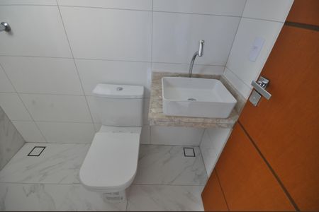 Casa à venda com 120m², 3 quartos e 2 vagasBanheiro da  Suíte 1