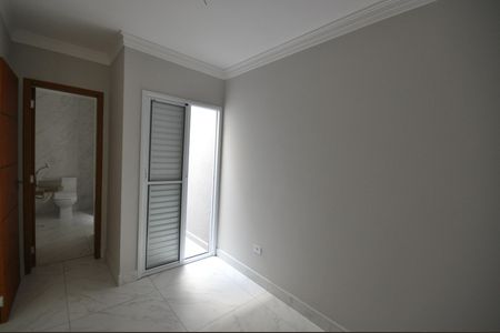 Casa à venda com 120m², 3 quartos e 2 vagasSuíte 2