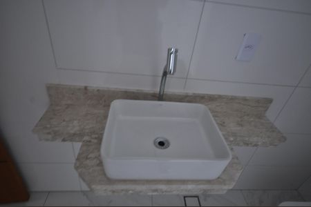 Casa à venda com 120m², 3 quartos e 2 vagasBanheiro da Suíte 2