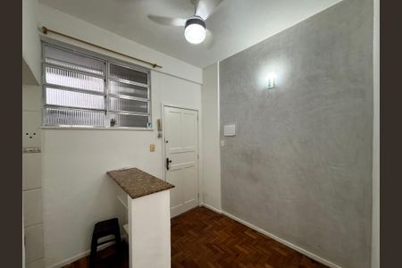 Sala de apartamento para alugar com 1 quarto, 30m² em Copacabana, Rio de Janeiro