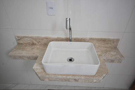 Casa à venda com 120m², 3 quartos e 2 vagasBanheiro da Suíte 2