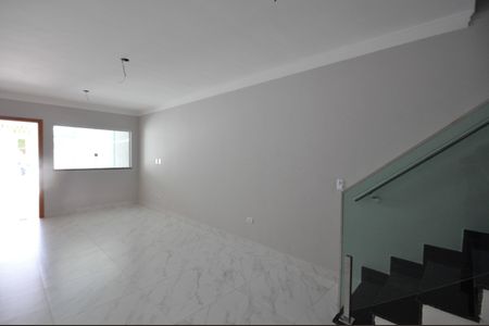 Sala de casa à venda com 3 quartos, 120m² em Vila Mazzei, São Paulo
