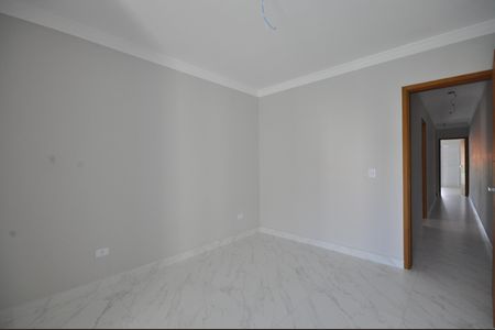 Casa à venda com 120m², 3 quartos e 2 vagasSuíte 1
