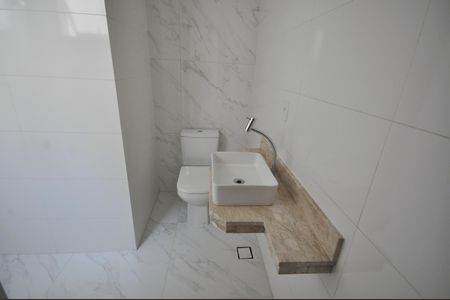 Casa à venda com 120m², 3 quartos e 2 vagasBanheiro da Suíte 2