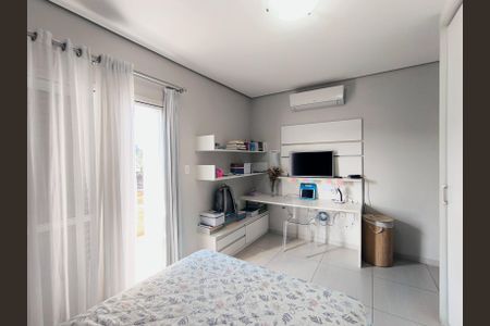 Casa de condomínio à venda com 510m², 4 quartos e 6 vagasSuíte 2