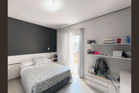 Casa de condomínio à venda com 510m², 4 quartos e 6 vagasSuíte 2