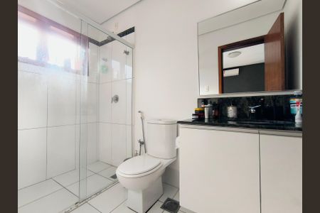 Casa de condomínio à venda com 510m², 4 quartos e 6 vagasBanheiro da Suíte 3