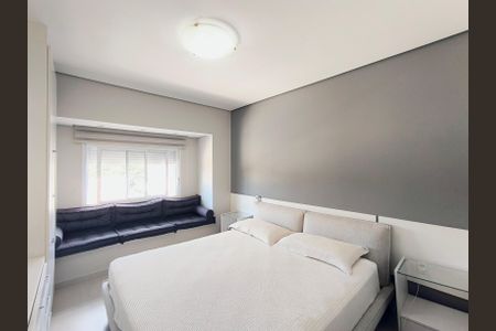 Casa de condomínio à venda com 510m², 4 quartos e 6 vagasSuíte 1