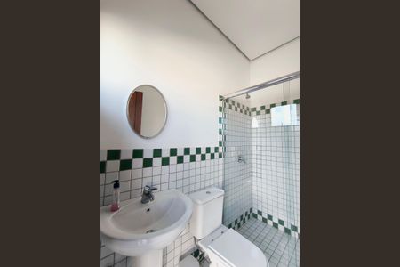 Casa de condomínio à venda com 510m², 4 quartos e 6 vagasBanheiro da Piscina